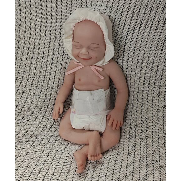 3.1kg Full Body Silicone Sleeping Girl 45CM Reborn Baby Dolls W/Drink-Wet System - Picture 12 of 16